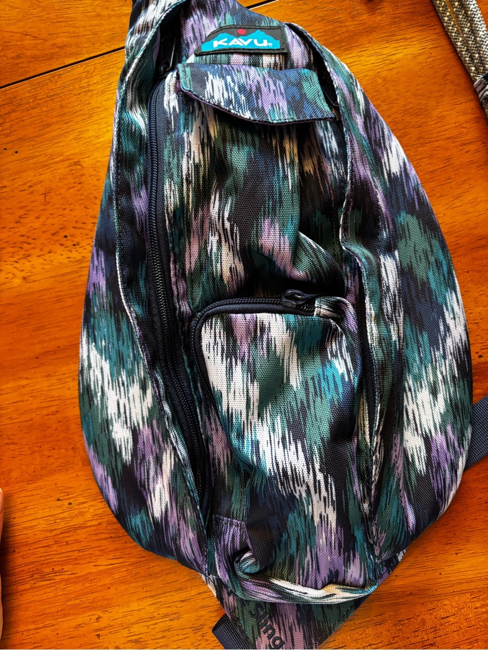 KAVU Mini Rope Sling Glacier Ikat NWT Crossbody Backpack Retired Print - Picture 2 of 8